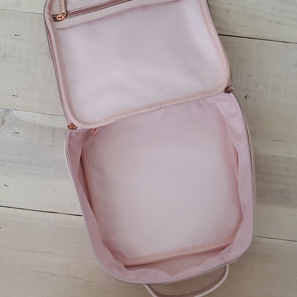 Monat Cosmetic Bag - Picture 4 of 4